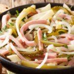 Wurstsalat mit Pommes Titelbild